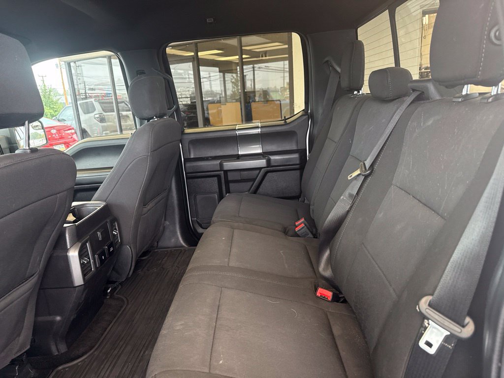 Used 2018 Ford F150 XLT w/ Equipment Group 302A Luxury AWD/4WD image 12