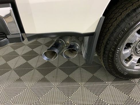 Used 2024 Ford F250 King Ranch w/ Chrome Package image 13