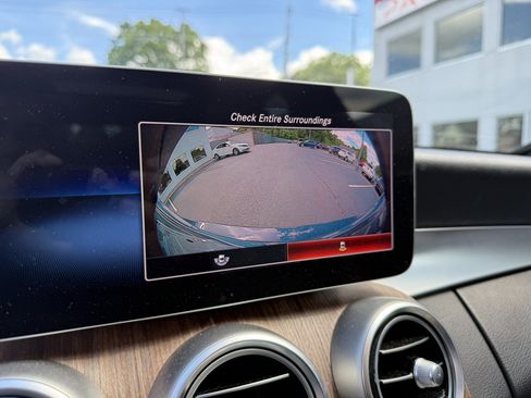 Used 2020 Mercedes-Benz C 300 4MATIC Sedan image 20