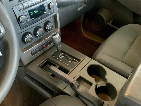 Used 2012 Jeep Liberty Sport image 15