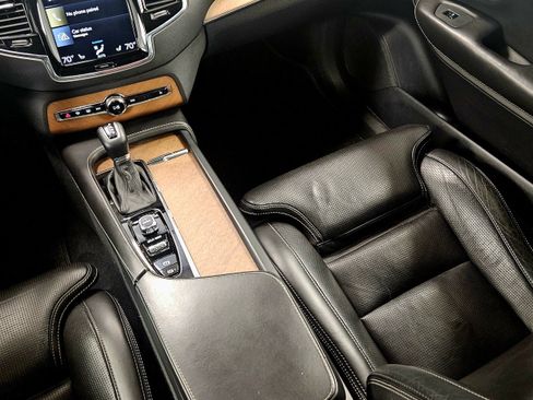 Used 2017 Volvo XC90 T6 Inscription w/ Vision Package image 16