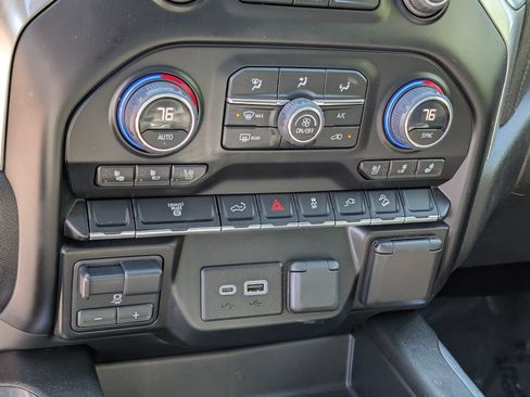 Used 2023 Chevrolet Silverado 3500 LTZ AWD/4WD image 28