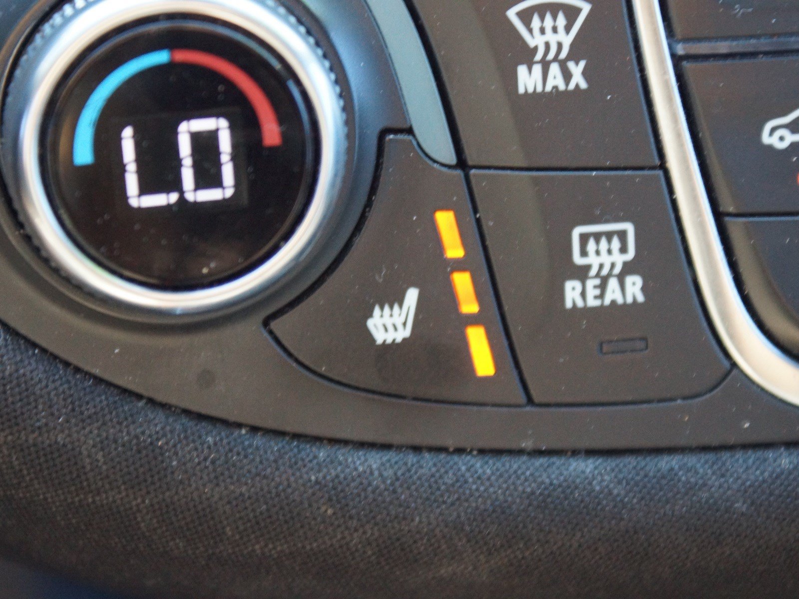 Used 2025 Chevrolet Malibu LT FWD image 7