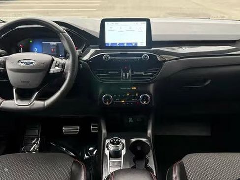 Used 2023 Ford Escape ST-Line Select image 12