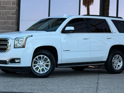 Used 2018 GMC Yukon SLE w/ Convenience Package RWD image 3