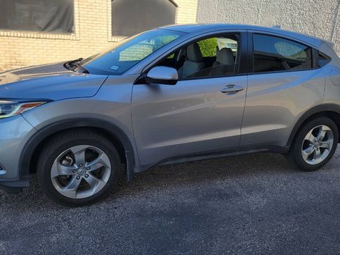 Used 2019 Honda HR-V LX image 26