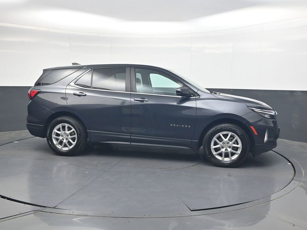 Used 2022 Chevrolet Equinox LT AWD/4WD image 4
