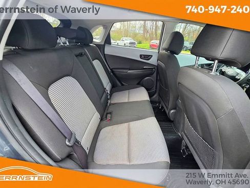 Used 2021 Hyundai Kona SE image 26