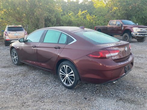 Used 2018 Buick Regal Essence w/ Driver Confidence Package #1 FWD image 6