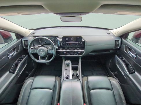 Certified 2023 Nissan Pathfinder SL w/ SL Premium Package AWD/4WD image 11