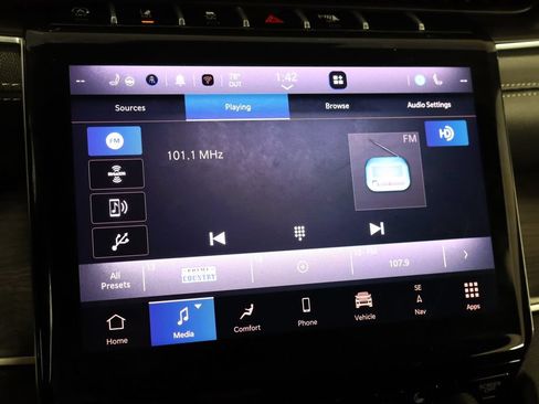 Used 2025 Jeep Grand Cherokee L Limited AWD/4WD image 30