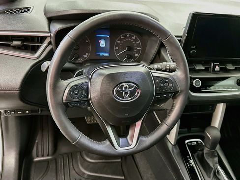 Used 2024 Toyota Corolla Cross AWD Hybrid w/ Moonroof Package image 18