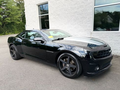 Used 2010 Chevrolet Camaro SS RWD image 27