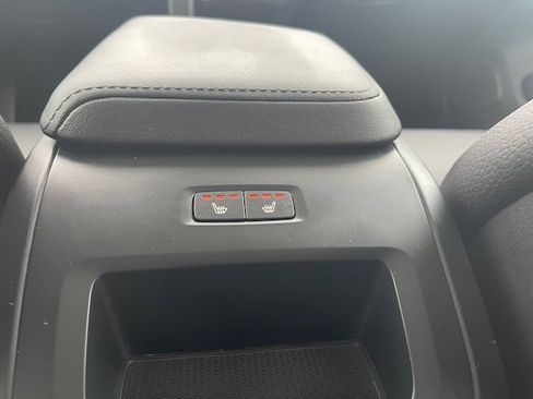 Used 2025 Volvo V60 B5 Cross Country Plus image 14