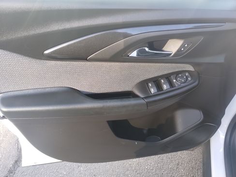 Used 2023 Chevrolet TrailBlazer LT image 10