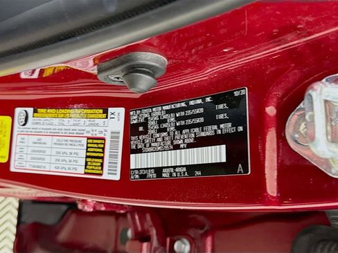 Used 2021 Toyota Highlander Limited image 33