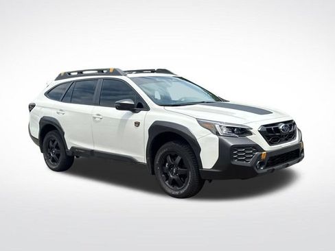 Used 2025 Subaru Outback Wilderness AWD/4WD image 9