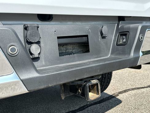 Used 2021 Ford F150 Lariat w/ FX4 Off-Road Package AWD/4WD image 38