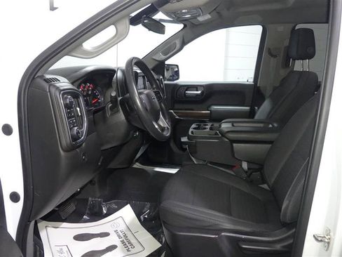 Used 2020 Chevrolet Silverado 1500 RST w/ RST Value Package AWD/4WD image 19