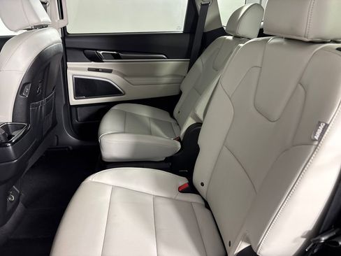 Certified 2024 Kia Telluride S w/ S Sunroof Package image 31