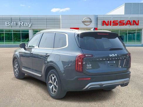 Used 2022 Kia Telluride EX image 3