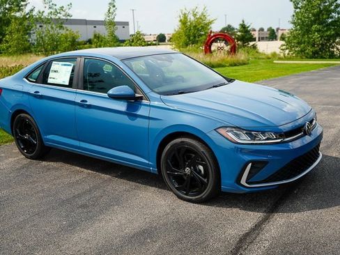 New 2025 Volkswagen Jetta SE image 36