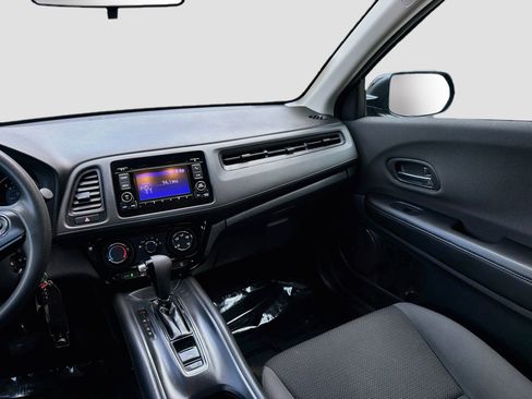 Used 2022 Honda HR-V LX image 21
