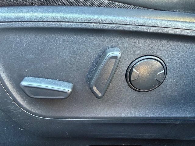 Used 2024 Ford Escape ST-Line w/ Tech Pack #1 AWD/4WD image 22