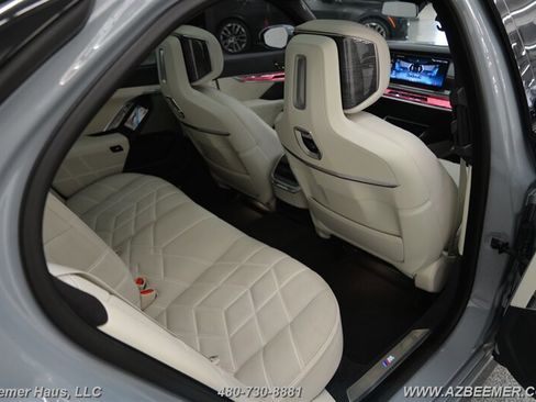 Used 2023 BMW 740i w/ Parking Assistance Package RWD image 20