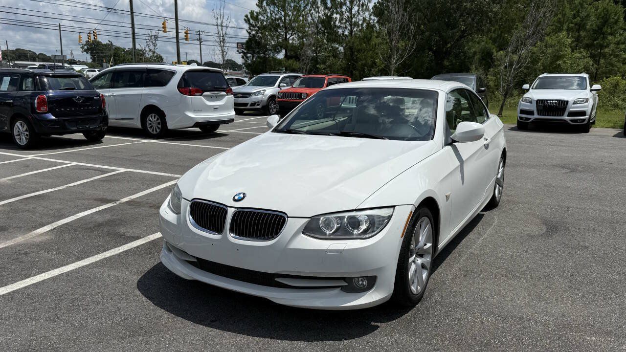 Used 2013 BMW 328i Convertible RWD image 3