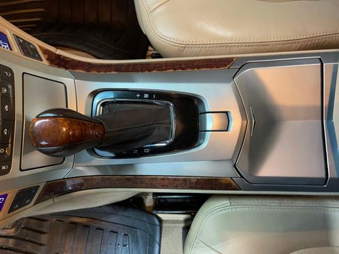 Used 2011 Cadillac CTS Premium image 42