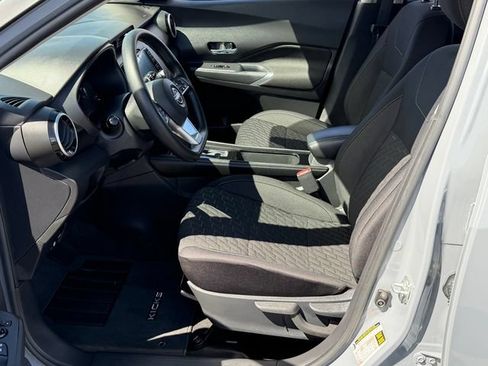 Certified 2023 Nissan Kicks SV FWD image 19