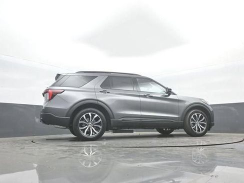 New 2026 Ford Explorer ST-Line RWD image 34
