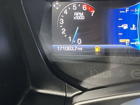 Used 2016 Ford Expedition EL XLT w/ Equipment Group 202A image 17