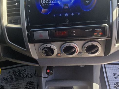 Used 2005 Toyota Tacoma PreRunner image 13