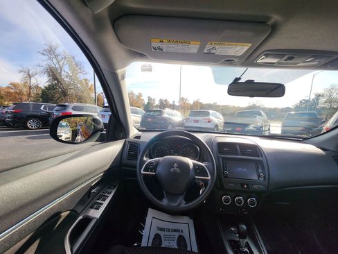 Used 2019 Mitsubishi Outlander Sport AWD image 16