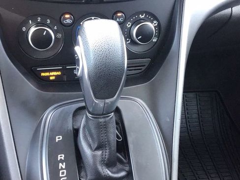 Used 2015 Ford Escape S image 28