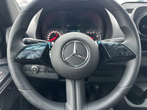 New 2025 Mercedes-Benz Sprinter 2500 image 22