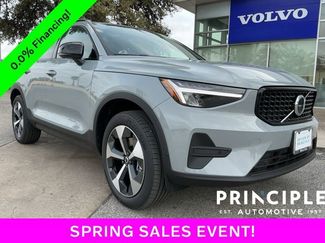 New 2026 Volvo XC40 B5 Core video 1