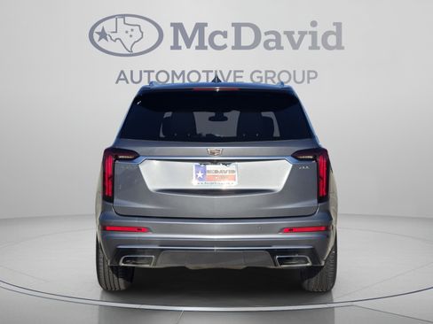 Used 2022 Cadillac XT6 Premium Luxury FWD image 5