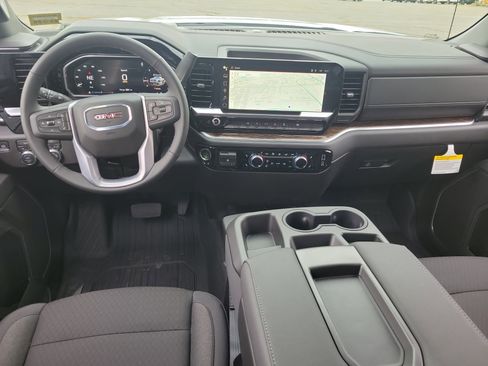 New 2026 GMC Sierra 1500 SLE w/ Preferred Package image 3