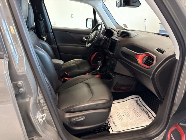 Used 2021 Jeep Renegade Trailhawk w/ Sun & Sound Group AWD/4WD image 35