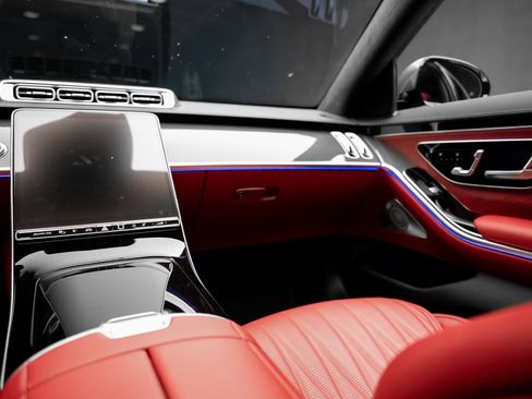 Used 2024 Mercedes-Benz S 63 AMG S image 46