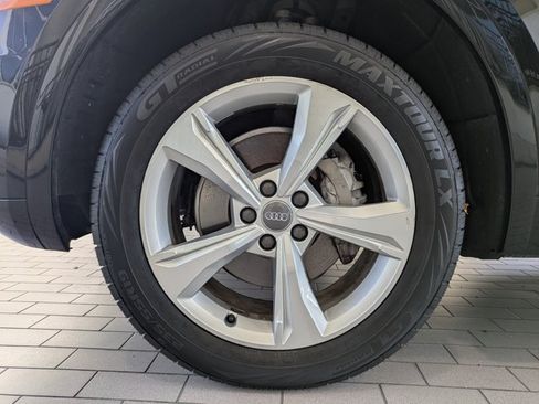 Used 2020 Audi Q5 2.0T Premium w/ Convenience Package AWD/4WD image 22
