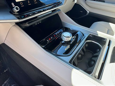 New 2026 Jeep Grand Wagoneer 2WD image 26