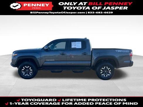 Used 2023 Toyota Tacoma TRD Off-Road w/ Advanced Technology Package AWD/4WD image 2