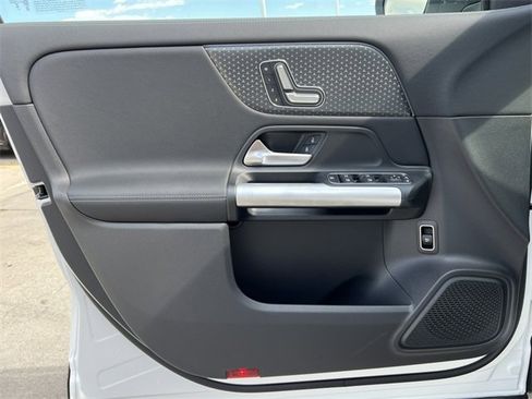 Certified 2025 Mercedes-Benz GLA 250 4MATIC image 13