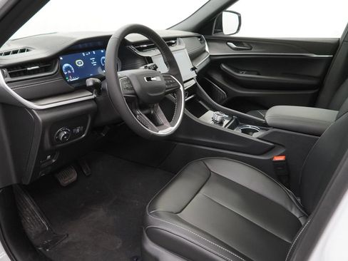 New 2026 Jeep Grand Cherokee L Limited image 16