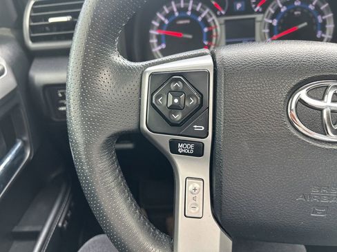 Used 2019 Toyota 4Runner Limited AWD/4WD image 24