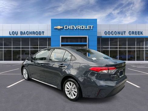 Used 2023 Toyota Corolla LE w/ LE Convenience Package FWD image 6